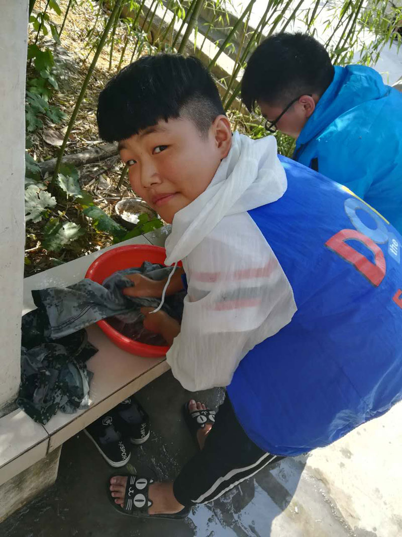 beat365在线唯一官网老师教学生洗衣服
